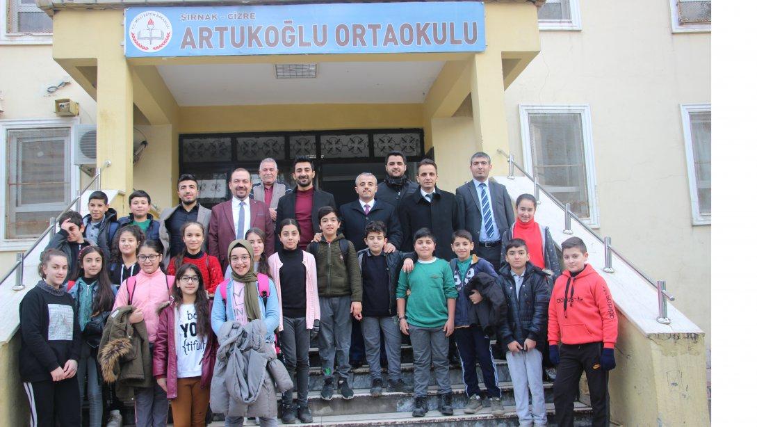 Milli Eğitim Müdürümüz Sn. Mirza ÇAZIM Bu Hafta da Artukoğlu Ortaokulunun Bayrak Törenine Katıldı